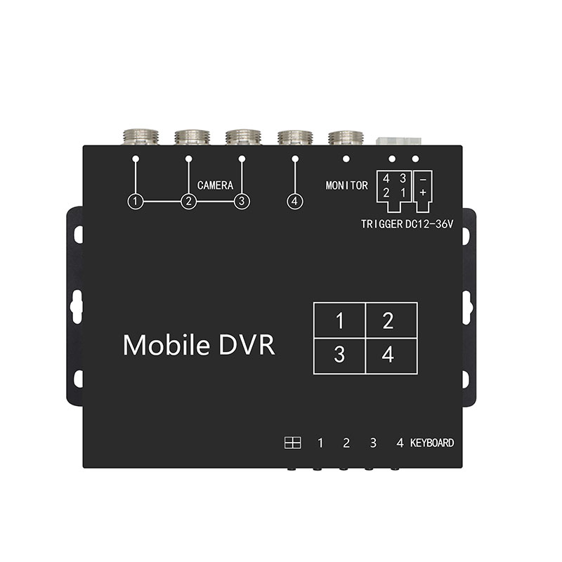DVR Feithicle 4CH AHD le Taifeadadh 512GB agus Amharc Scoilte Il-Cheamara